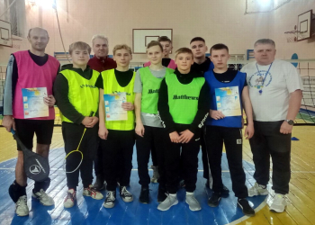 Змагання з бадмінтону